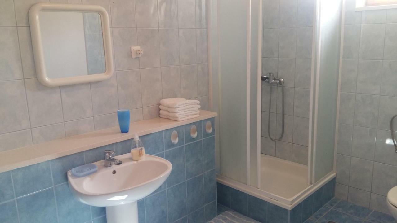 Apartment Viola Supetar Kültér fotó
